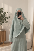 Ensemble abaya & khimar en gaze de coton vert d’eau avec touche de doré ✨